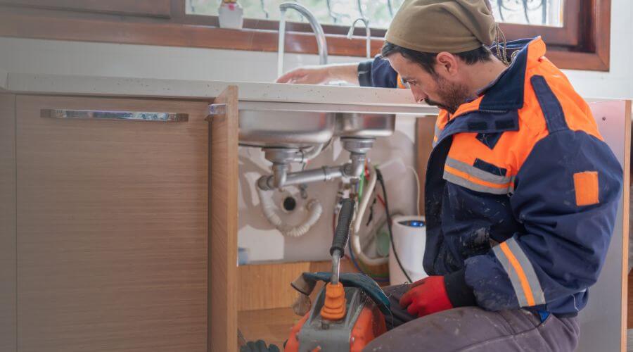 Professional expert plumbing services in Warner, OK